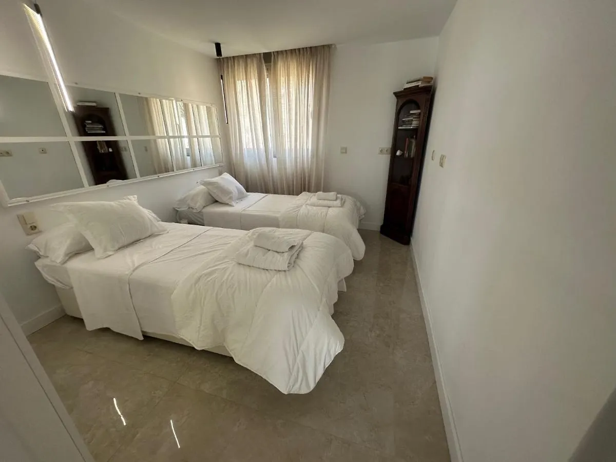 Penthouse Puerta De Pedregalejo Apartment Malaga